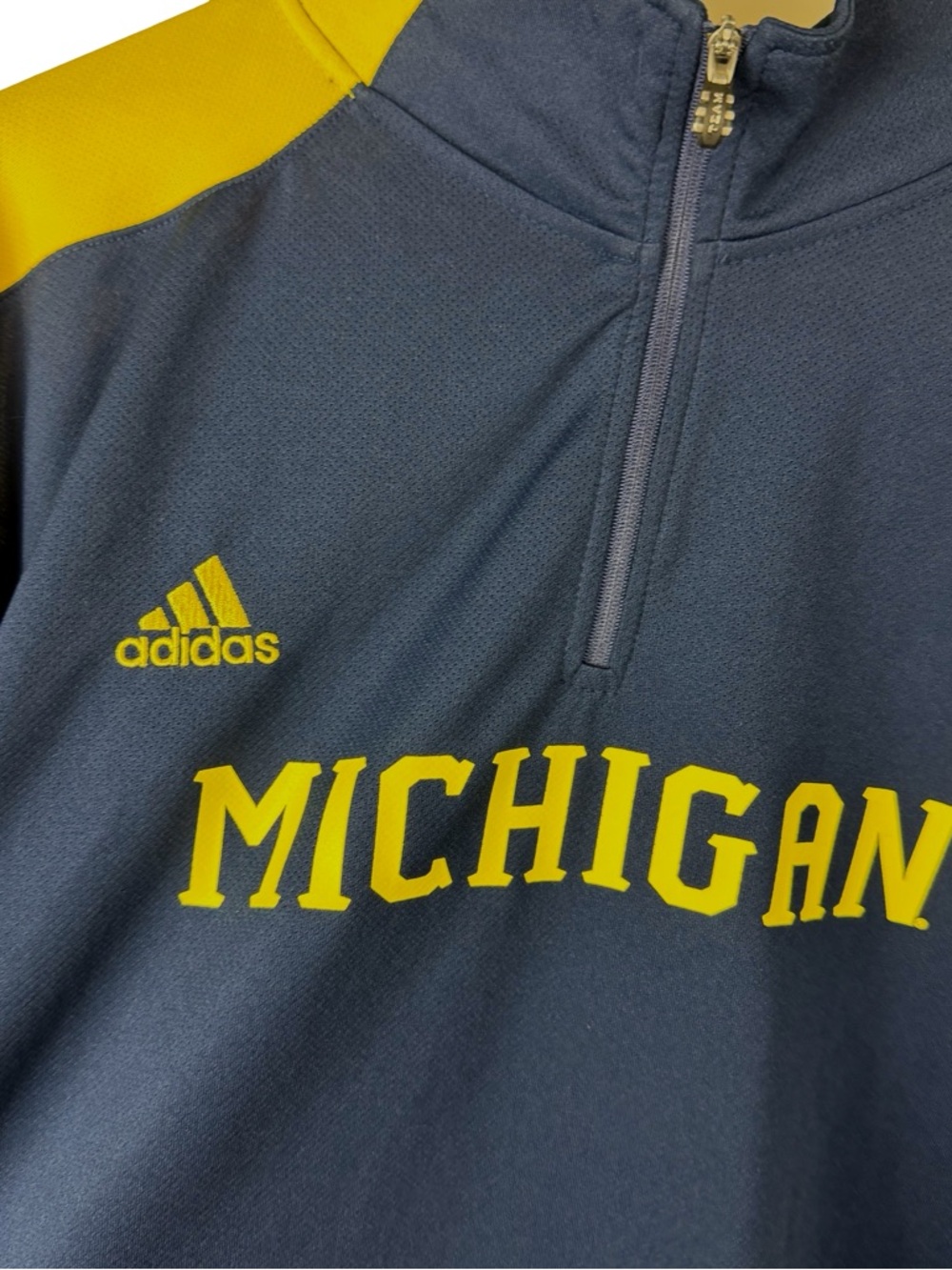 Mens Adidas Scorch Michigan Wolverines College Pullover Sweatshirt Size 2XL - Picture 3 of 9